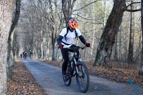 Biało – Czerwoni rowerzyści na 100-lecie Odzyskania Niepodległości