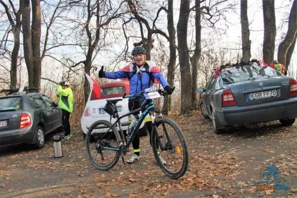 Biało – Czerwoni rowerzyści na 100-lecie Odzyskania Niepodległości