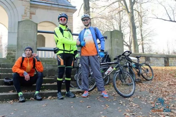 Biało – Czerwoni rowerzyści na 100-lecie Odzyskania Niepodległości