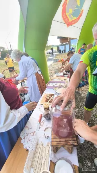 Beskid Niski na Rowerze – Zaginiony Świat Bojków, Łemków i Pogórzan